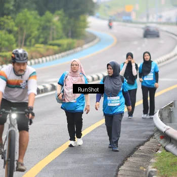 Runner Photo 7030546