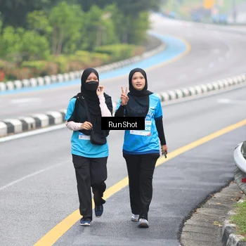 Runner Photo 7030557