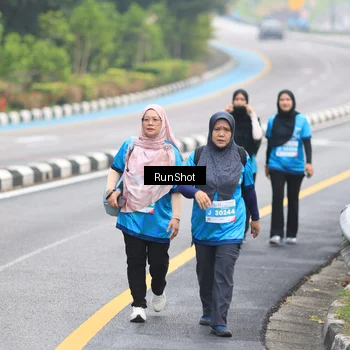 Runner Photo 7030558