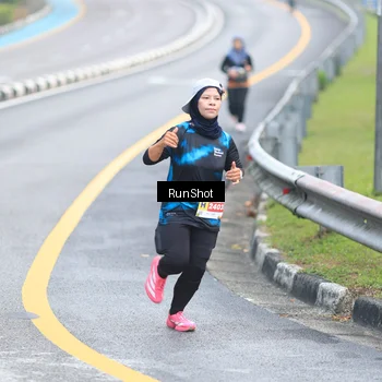 Runner Photo 7030563