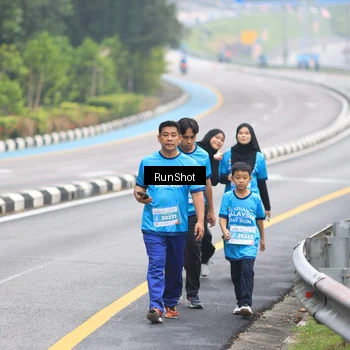 Runner Photo 7030586
