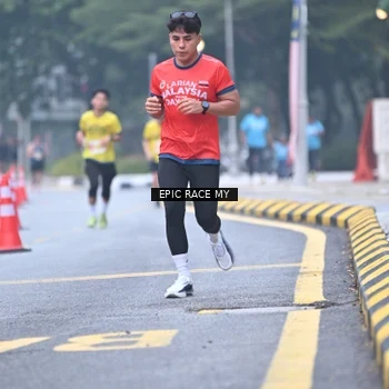 Runner Photo 7030589