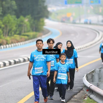 Runner Photo 7030597