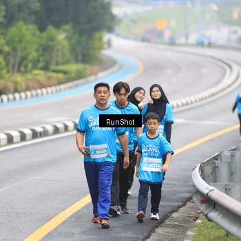 Runner Photo 7030602