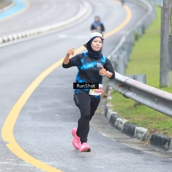 Runner Photo 7030605