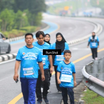 Runner Photo 7030617