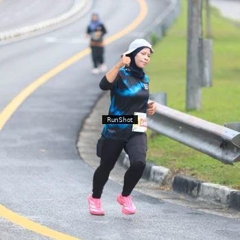 Runner Photo 7030618