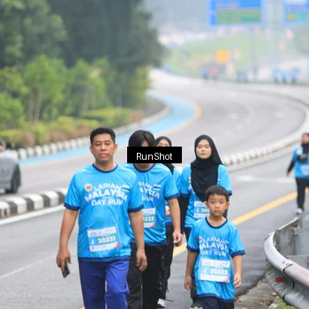 Runner Photo 7030619