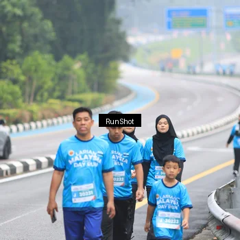 Runner Photo 7030625