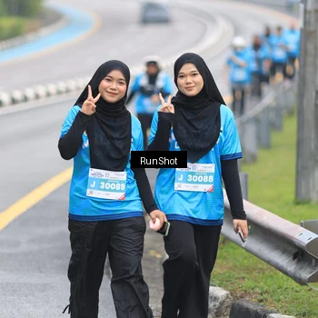 Runner Photo 7030633