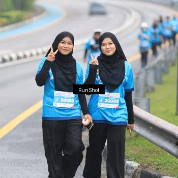 Runner Photo 7030641
