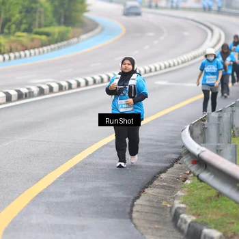 Runner Photo 7030650