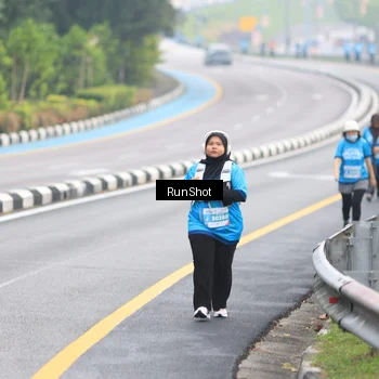 Runner Photo 7030651