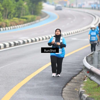 Runner Photo 7030660