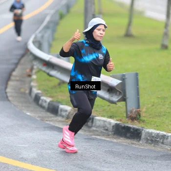 Runner Photo 7030664