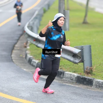 Runner Photo 7030666
