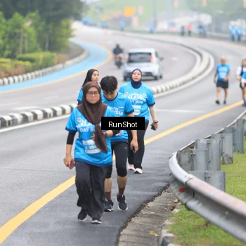 Runner Photo 7030672