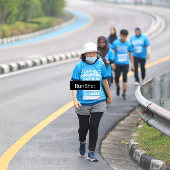 Runner Photo 7030677