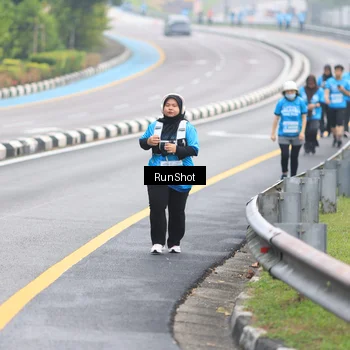 Runner Photo 7030685