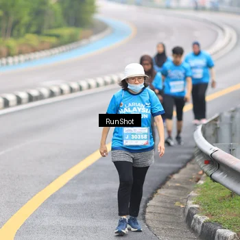 Runner Photo 7030687