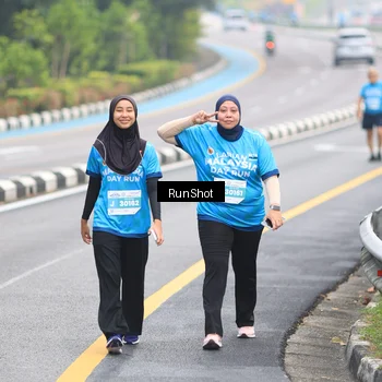 Runner Photo 7030697