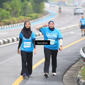 Runner Photo 7030707