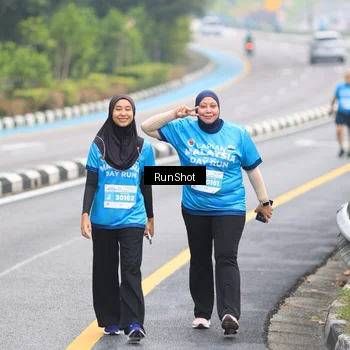 Runner Photo 7030710