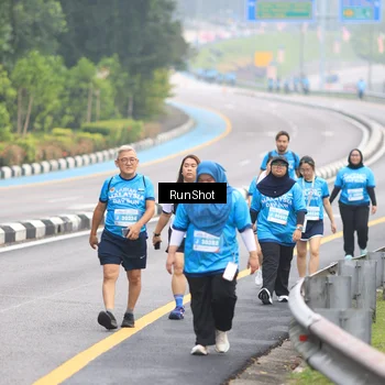 Runner Photo 7030713