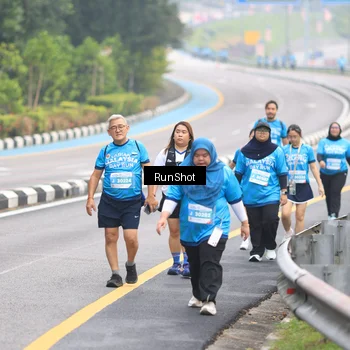 Runner Photo 7030720