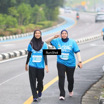 Runner Photo 7030722