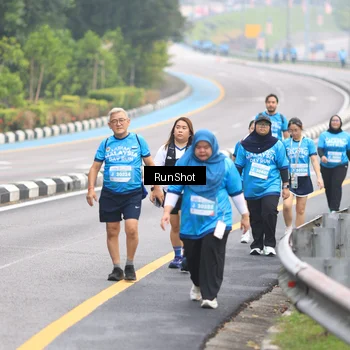 Runner Photo 7030723