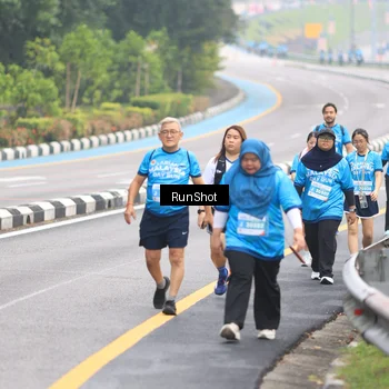 Runner Photo 7030724