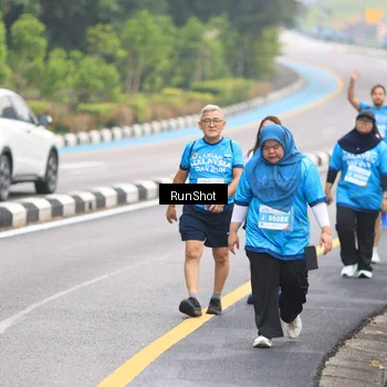 Runner Photo 7030742