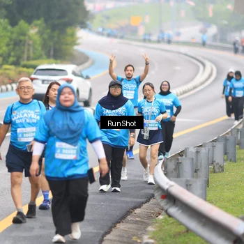 Runner Photo 7030747