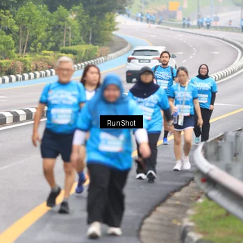 Runner Photo 7030750