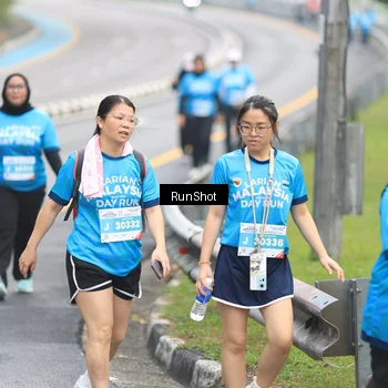 Runner Photo 7030754