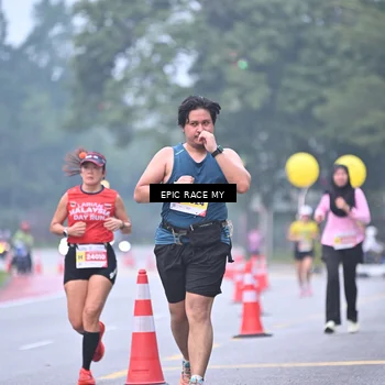 Runner Photo 7030772