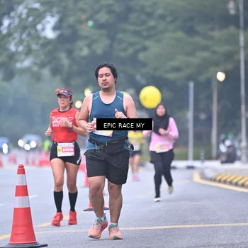 Runner Photo 7030773