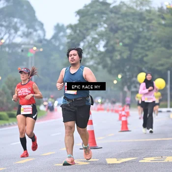 Runner Photo 7030774