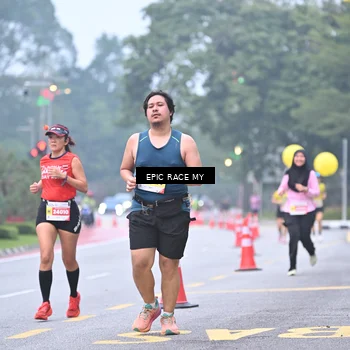Runner Photo 7030784