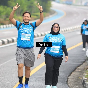 Runner Photo 7030790