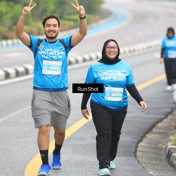 Runner Photo 7030791