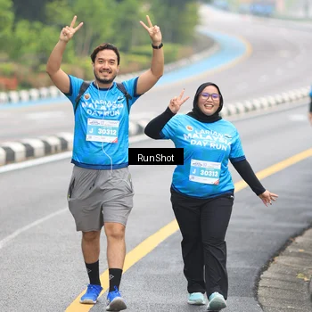 Runner Photo 7030796