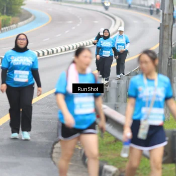 Runner Photo 7030797