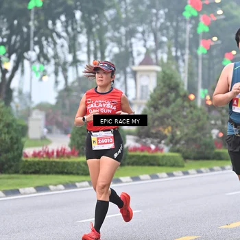 Runner Photo 7030800
