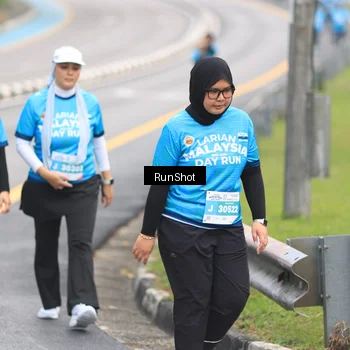 Runner Photo 7030808
