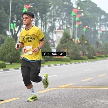 Runner Photo 7030818