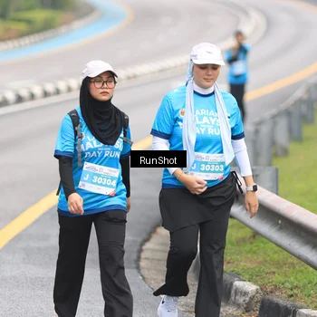 Runner Photo 7030822
