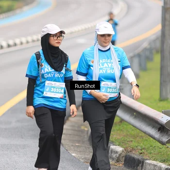 Runner Photo 7030823