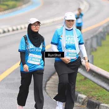 Runner Photo 7030825
